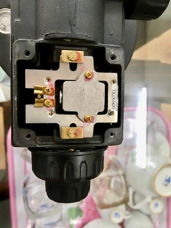 cum-rung-con-lac-may-thuy-binh-tu-dong-leica-na-524 cum-rung-con-lac-may-thuy-binh-tu-dong-leica-na-524