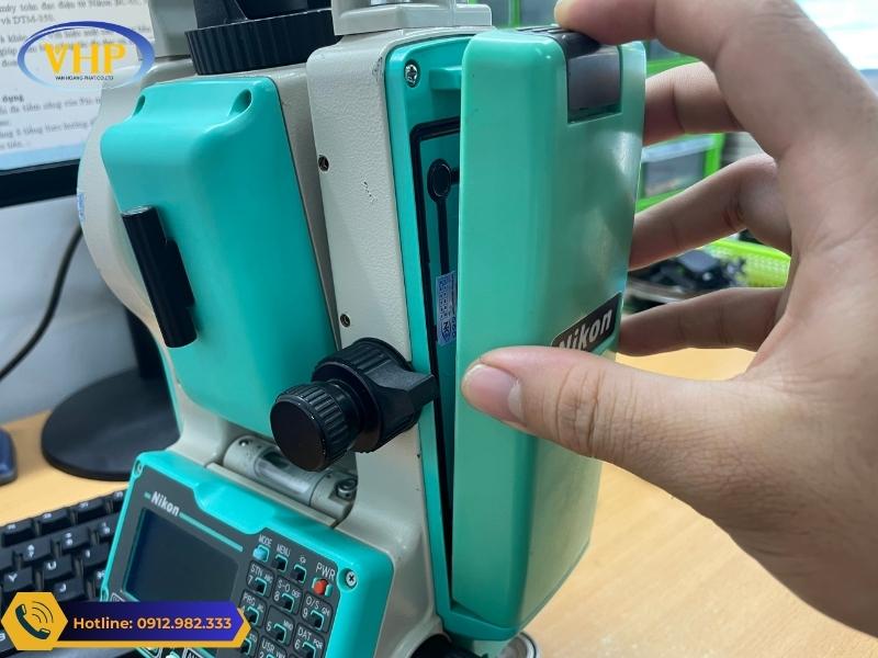 Ứng dụng thực tế pin máy toàn đạc Nikon BC-65 vào công việc