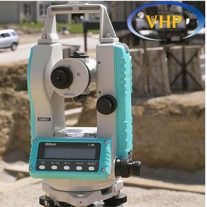 MÁY KINH VĨ ĐIỆN TỬ NIKON NE – 103