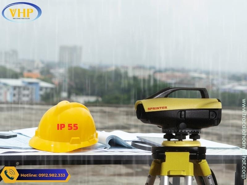 Máy thủy bình điện tử Leica Sprinter 50M khả năng chống nước tuyệt vời