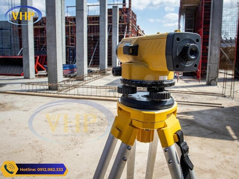 Máy thủy bình và công tác đo đạc
