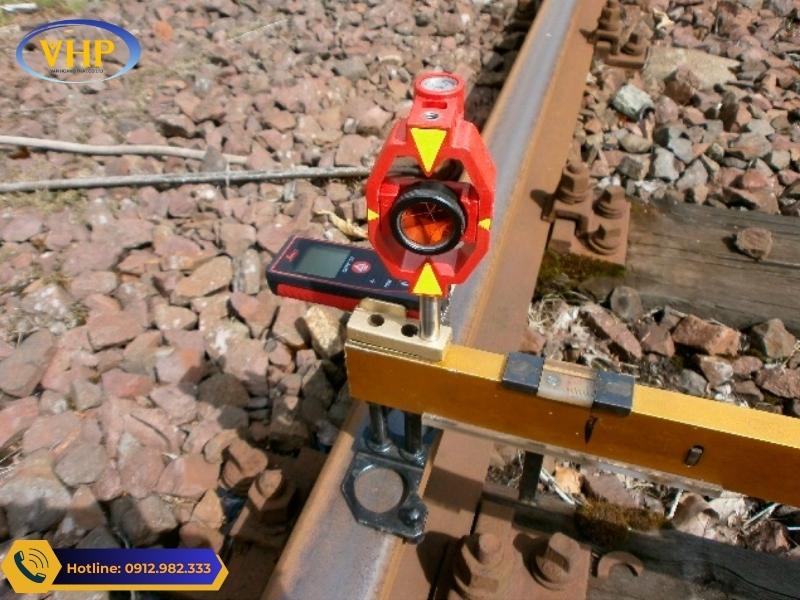 Ứng dụng thực tế của gương mini Leica