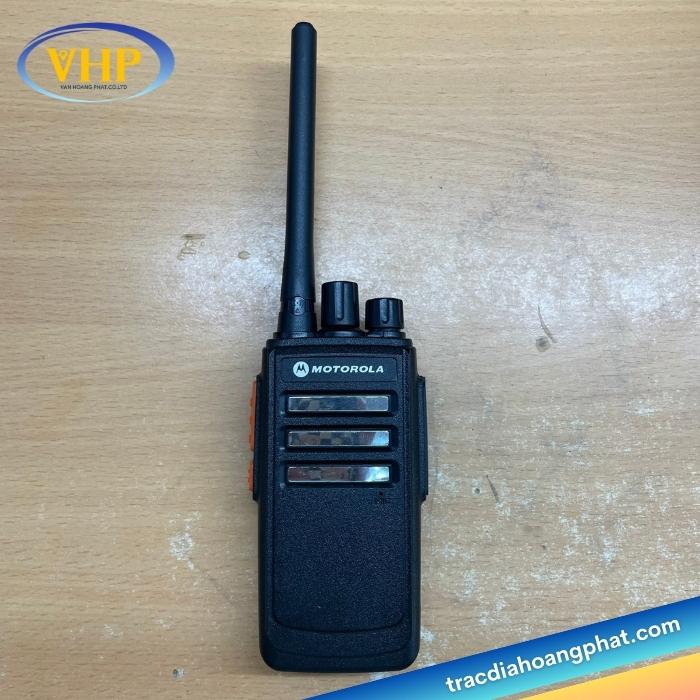 Máy bộ đàm Motorola GP6900: Hiệu suất cao và pin lâu dài