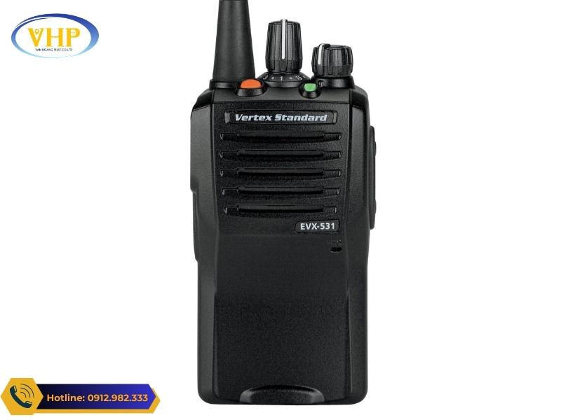 Đặc điểm cấu tạo bộ đàm Vertex Standard EVX531IS
