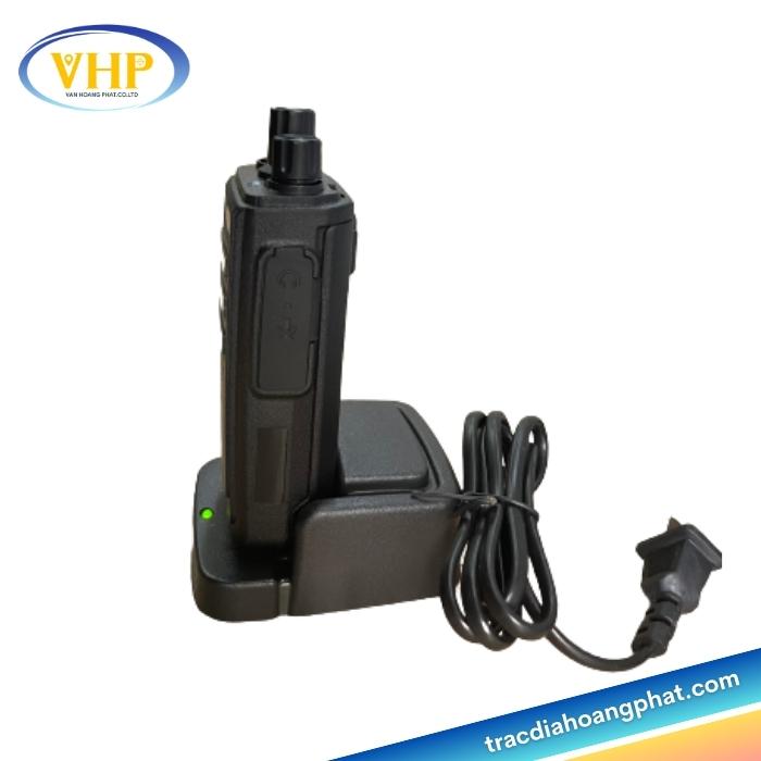 Máy bộ đàm Motorola GP6900: Hiệu suất cao và pin lâu dài