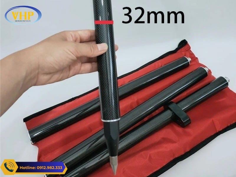 Sào vặn carbon có cấu tạo 4 khúc