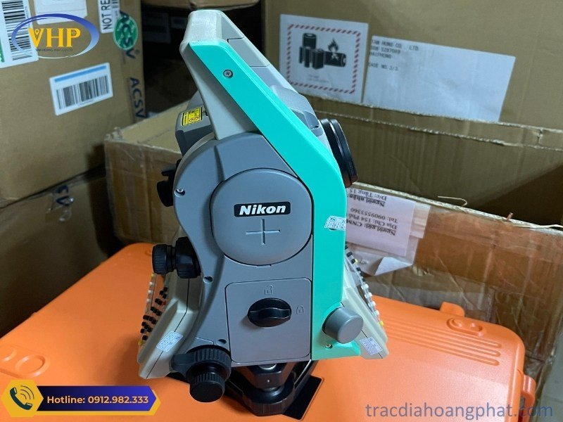 Bộ máy toàn đạc Nikon XS hiện được Trắc ĐỊa Hoàng Phát phân phối trên toàn quốc với giá rất ưu đãi.