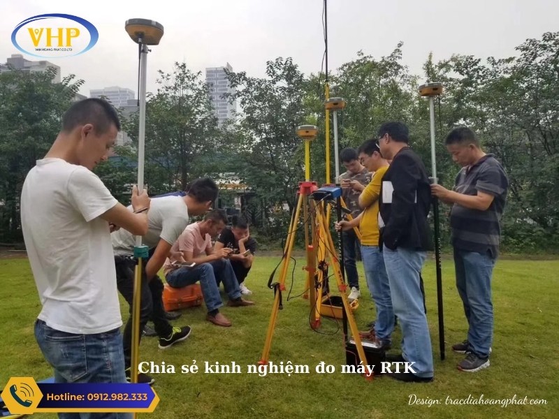 Một buổi chia sẻ kinh nghiệm đo máy GPS RTK của Trắc Địa Hoàng Phat ngoài thực địa